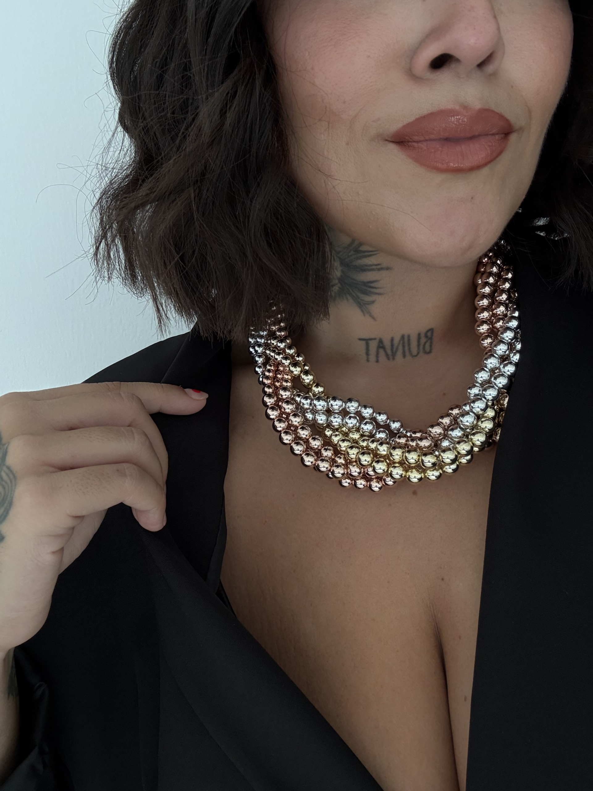 COLLAR TRENZADO TRICOLOR