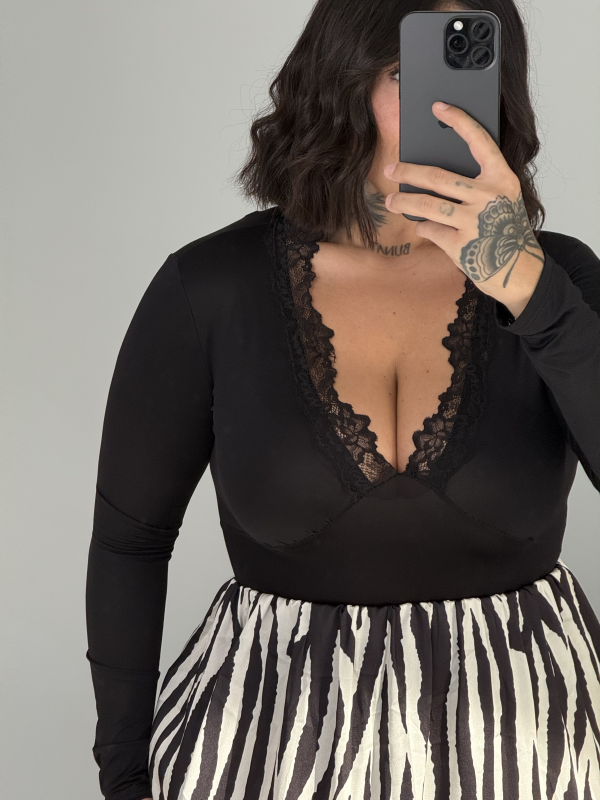 TOP MANGA LARGA ENCAJE