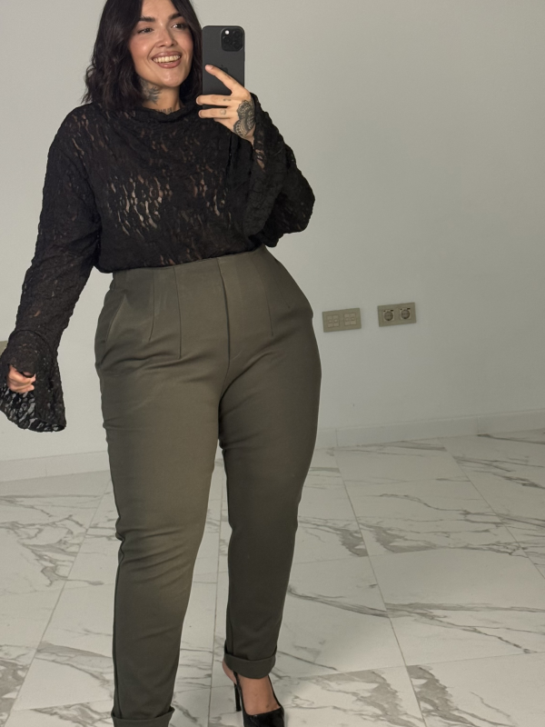 PANTALÓN ELÁSTICO TALLE ALTO