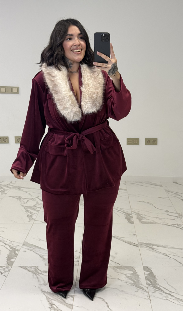 CONJUNTO TERCIOPELO DIANA