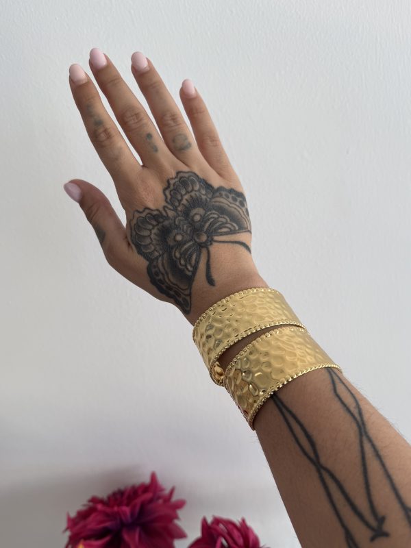 CONJUNTO BRAZALETE ISIS