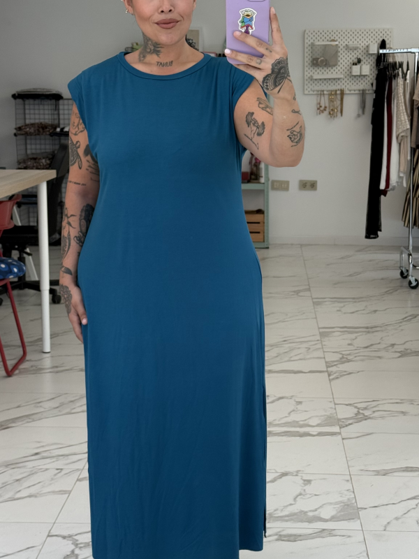 VESTIDO LARGO HOMBRERAS