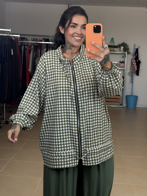 BOMBER CLARA